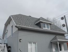 Réfection d'un toit en bardeaux d'asphalte - Jeff Tech Rimouski