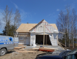 Construction d'un garage avec ferme de toit habitable - Jeff Tech Rimouski